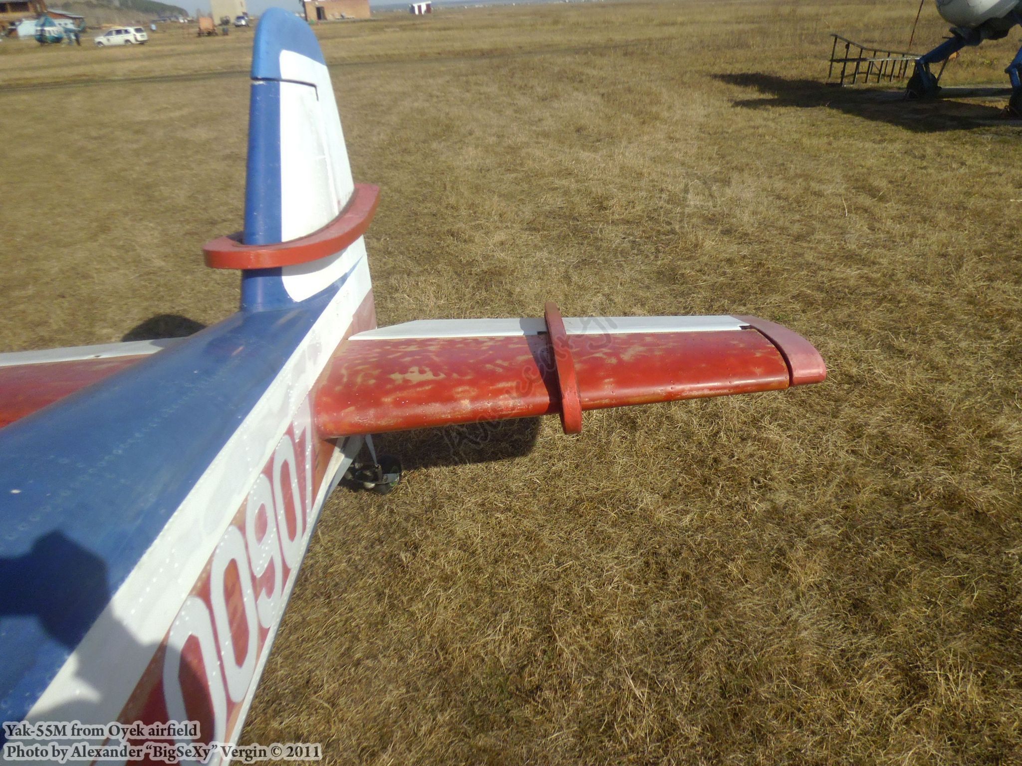 Yak-55M (RF-00907)_Oyek_017