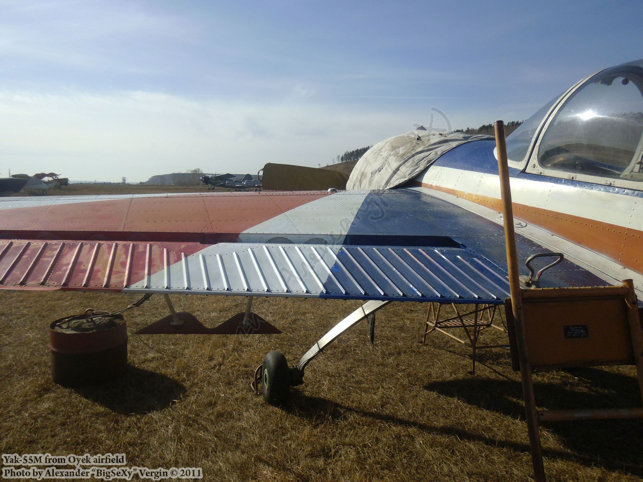 Yak-55M (RF-00907)_Oyek_025