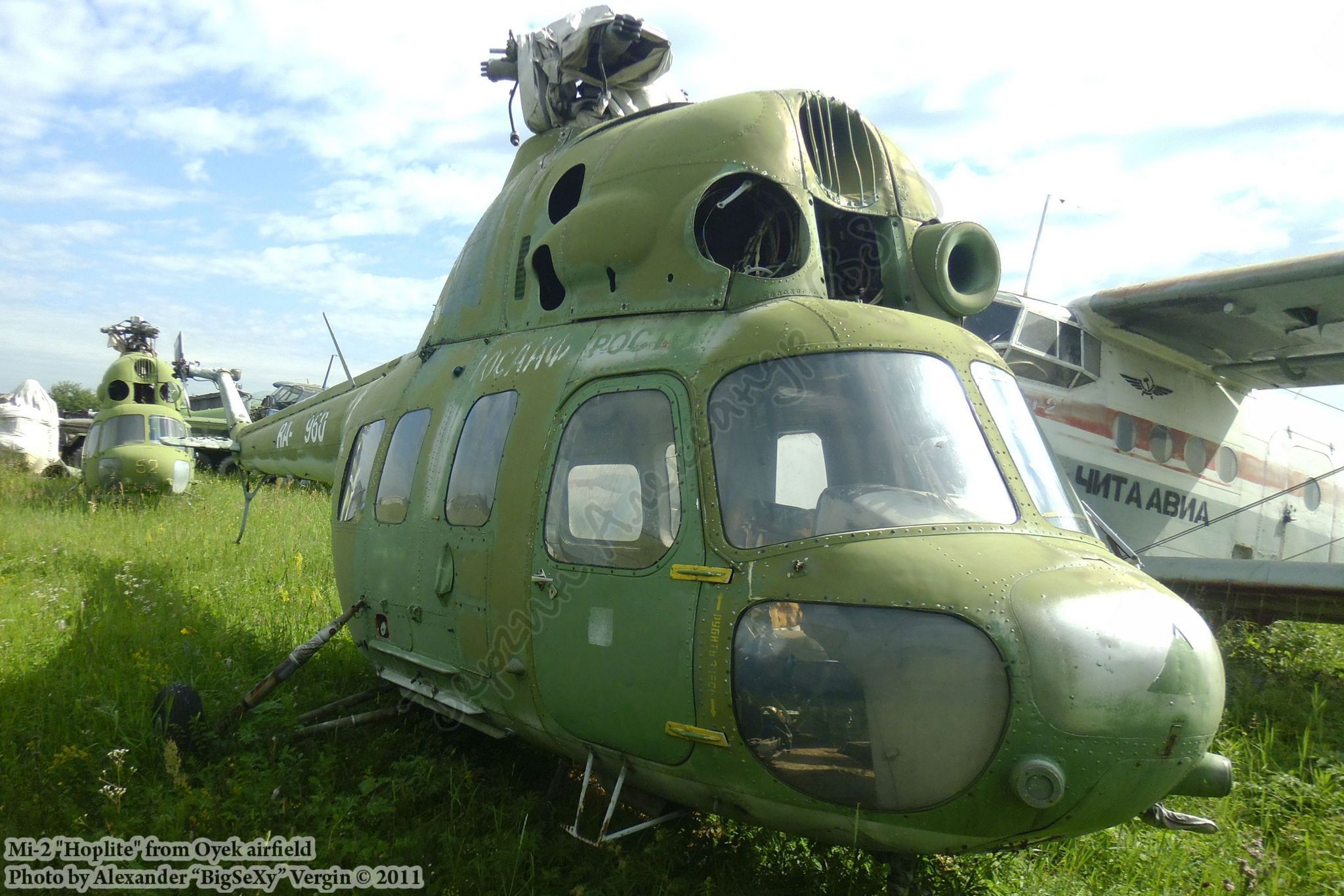 Mi-2 (RA-00960)_Oyek_003