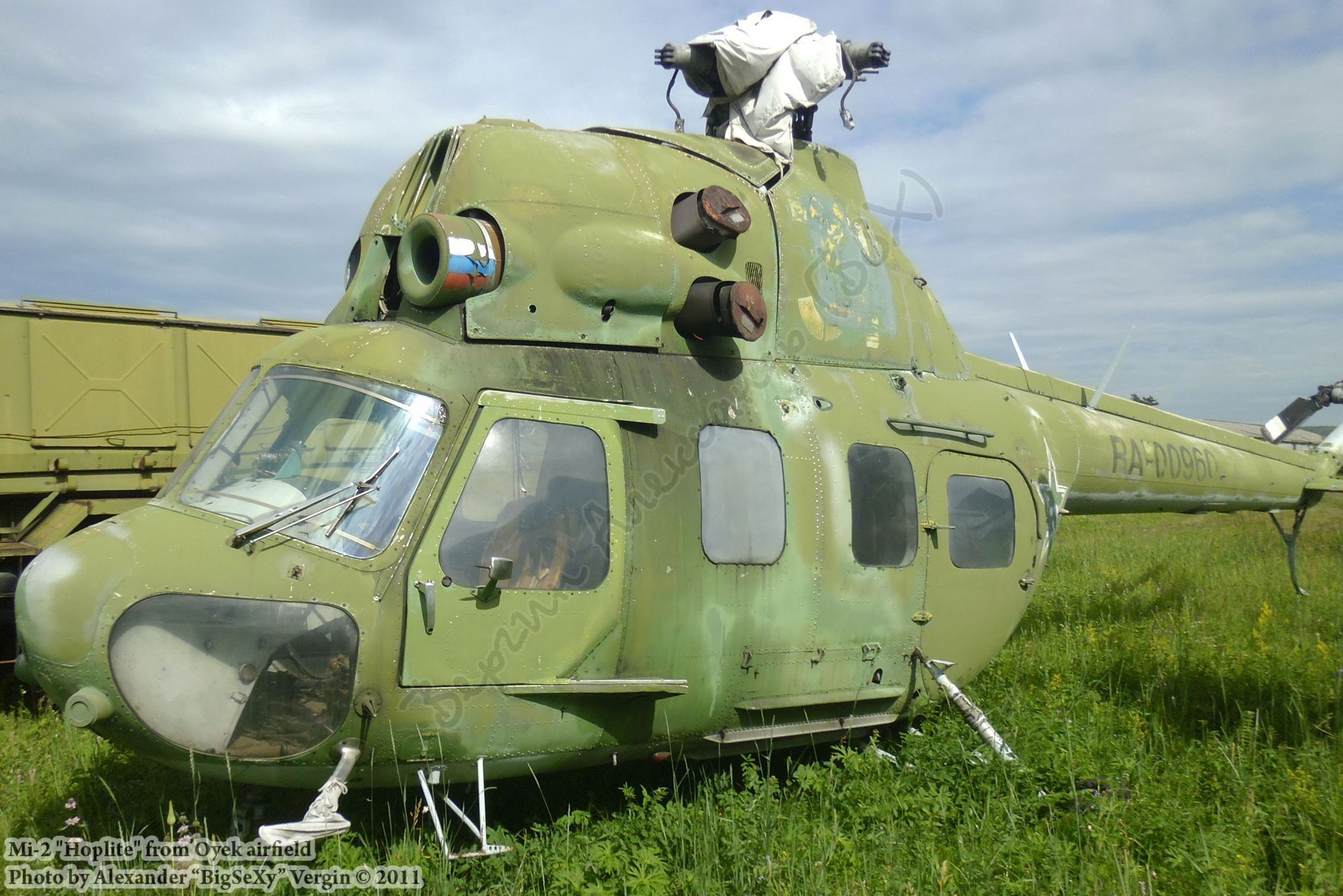 Mi-2 (RA-00960)_Oyek_019