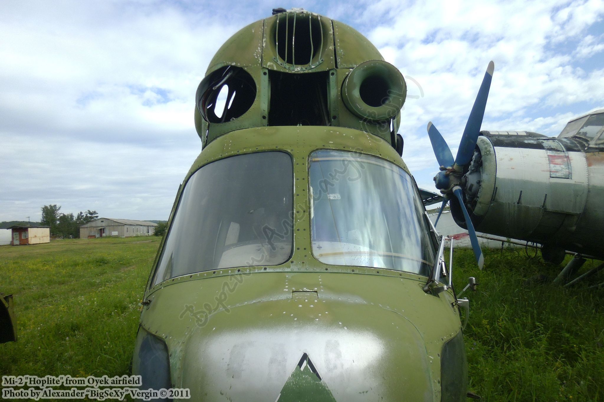 Mi-2 (RA-00960)_Oyek_023