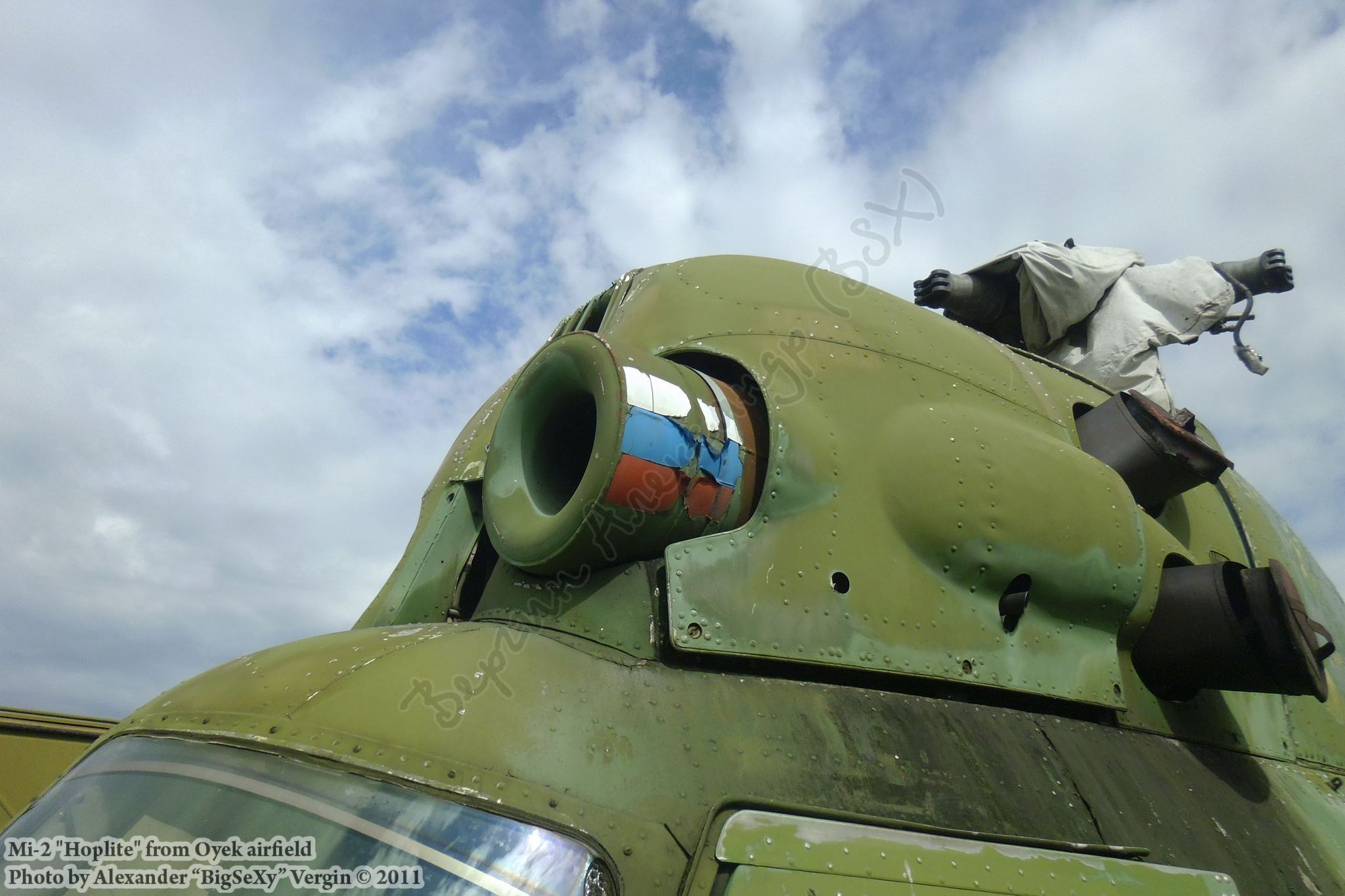 Mi-2 (RA-00960)_Oyek_040