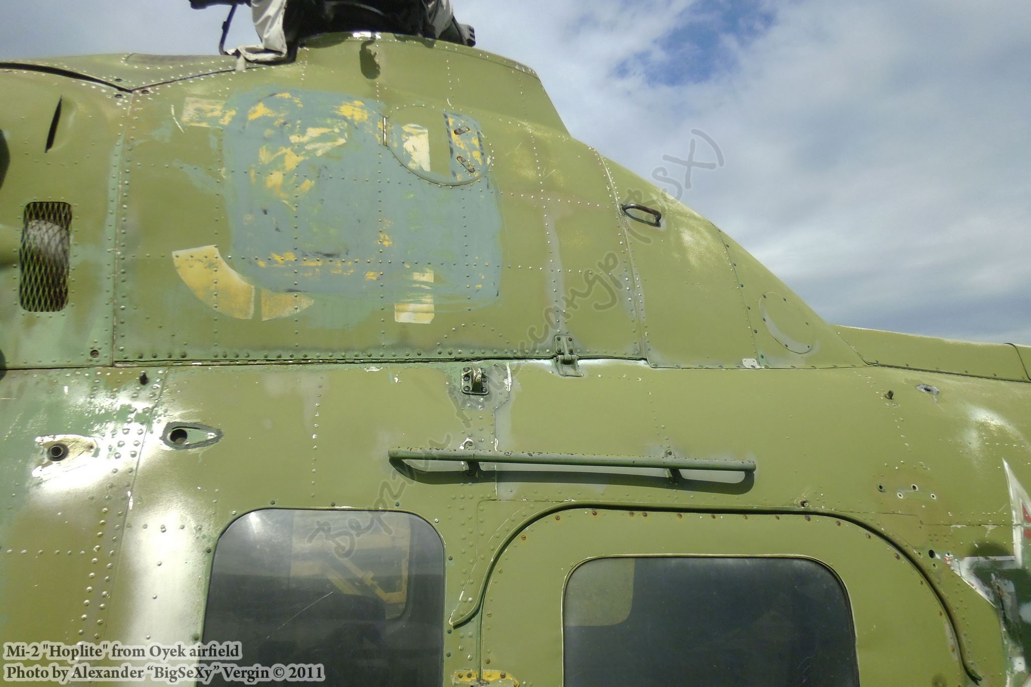 Mi-2 (RA-00960)_Oyek_046