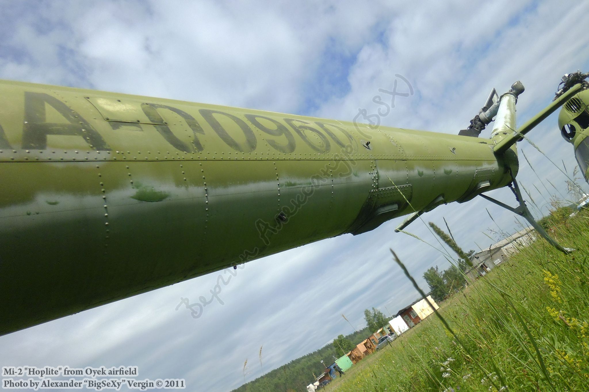 Mi-2 (RA-00960)_Oyek_056