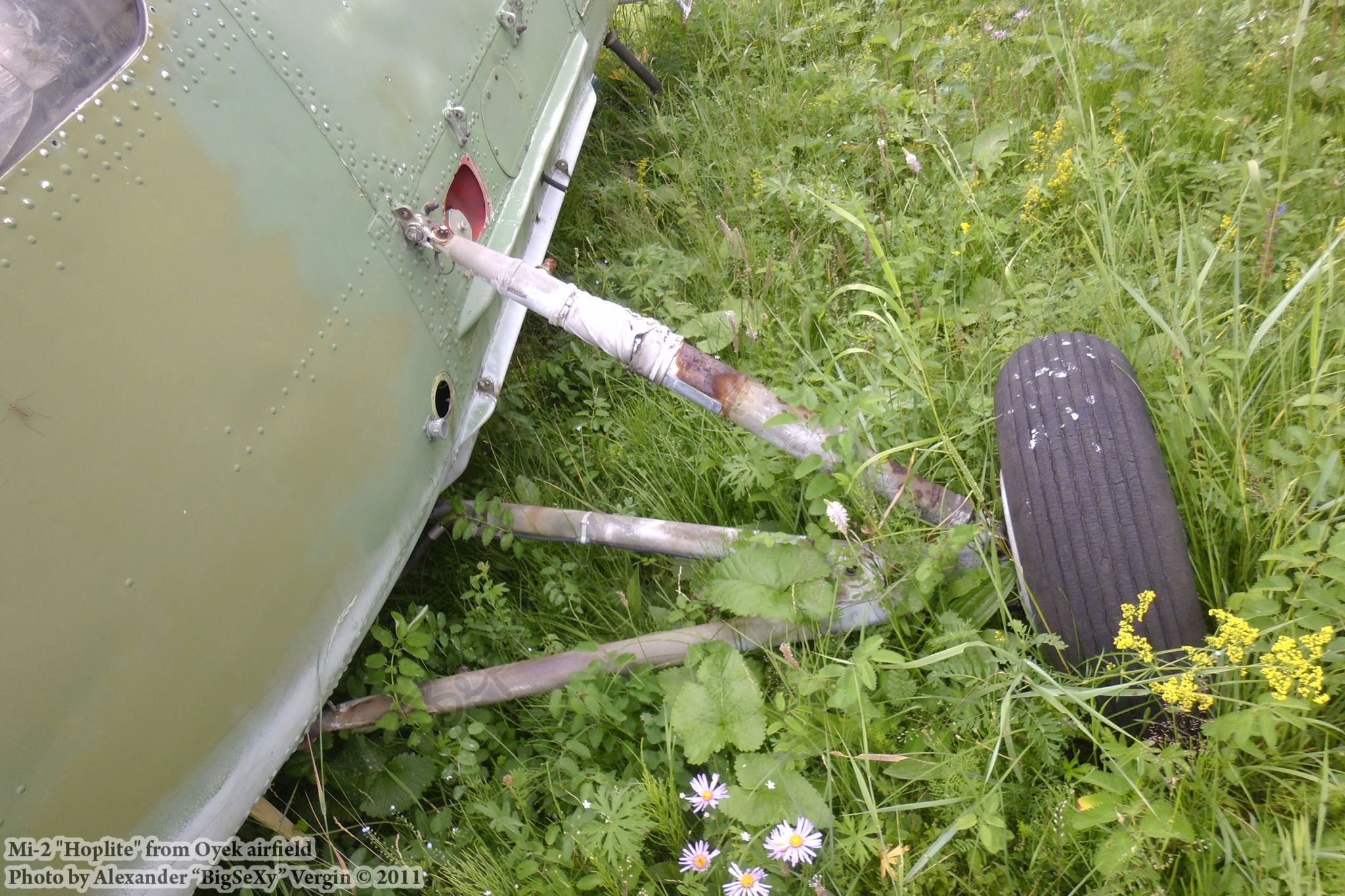 Mi-2 (RA-00960)_Oyek_077