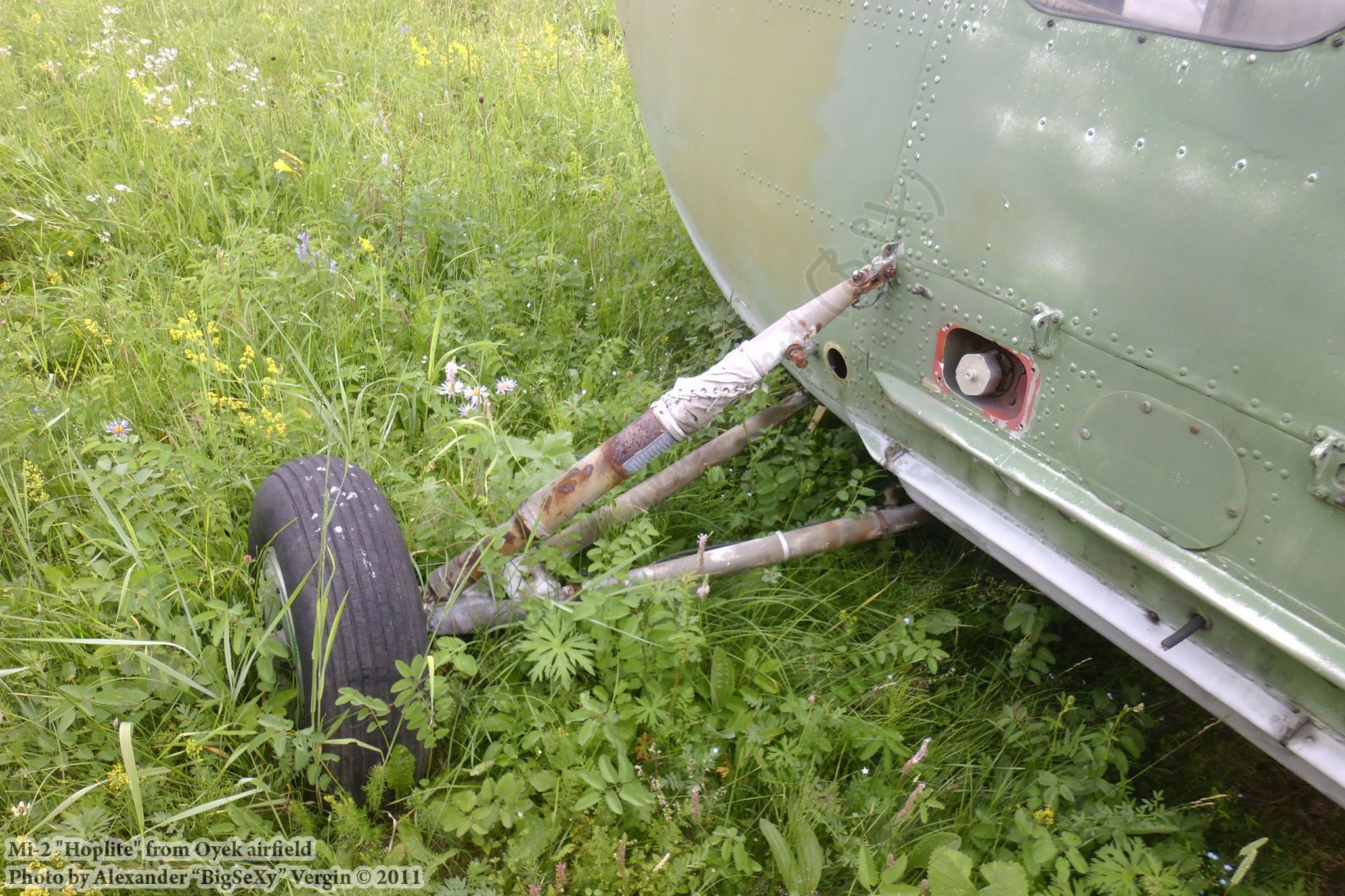 Mi-2 (RA-00960)_Oyek_079