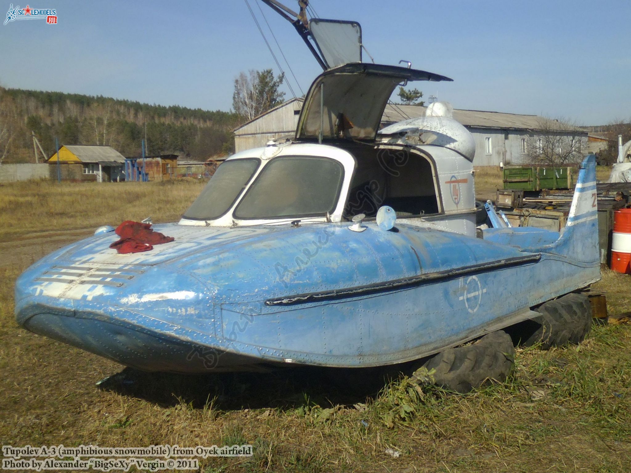 Tupolev A-3 (amphibious snowmobile)_Oyek_013