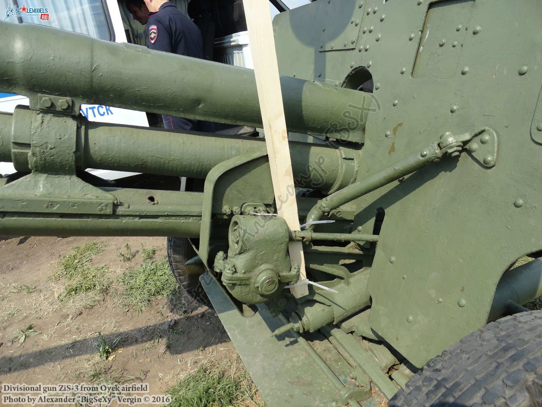 Divisional gun ZiS-3_Oyek_012