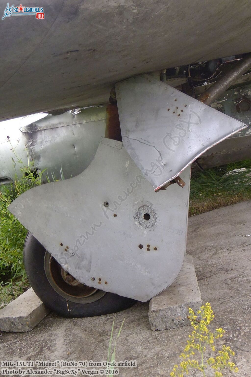 MiG-15UTI (BuNo 70)_Oyek_125