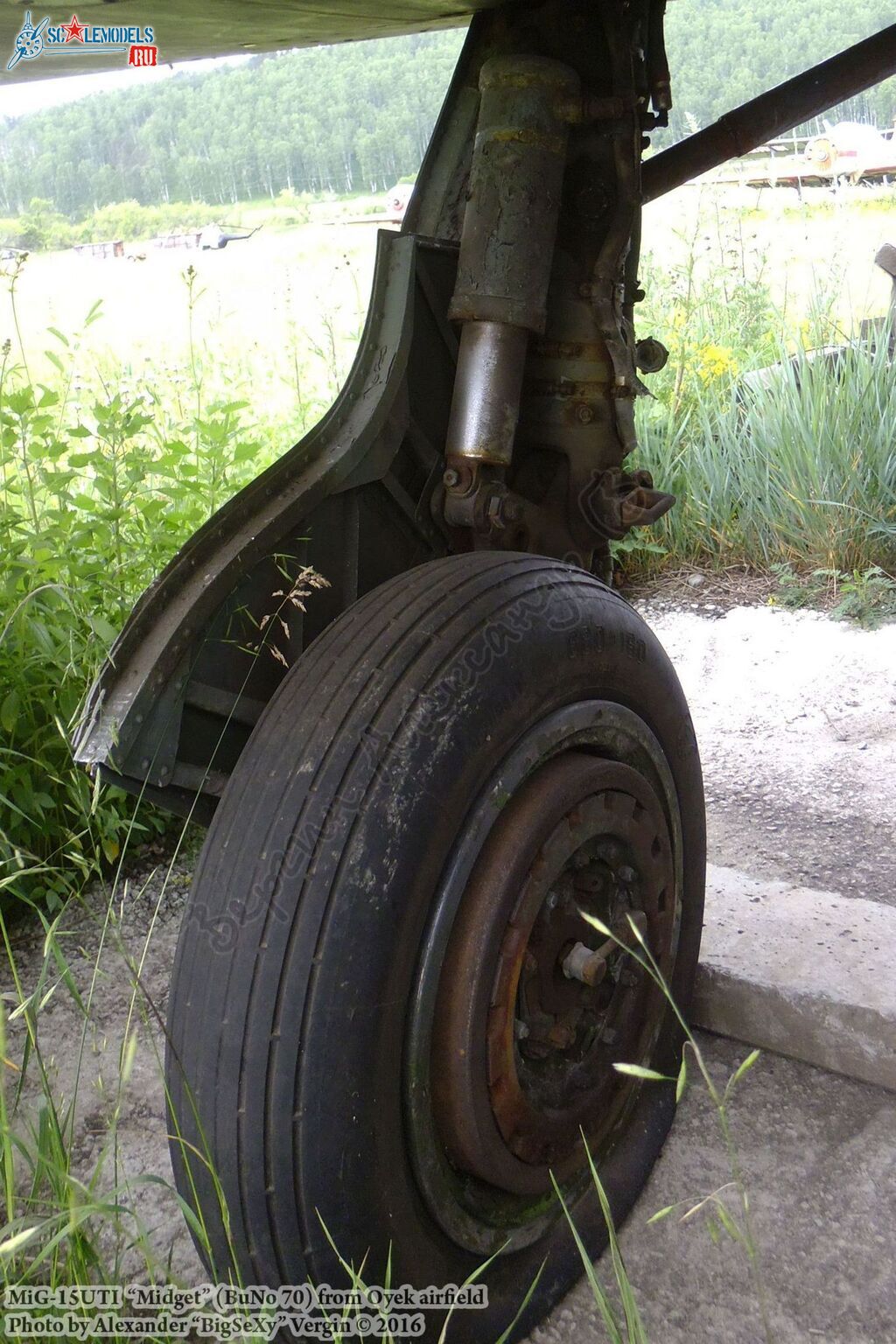 MiG-15UTI (BuNo 70)_Oyek_180