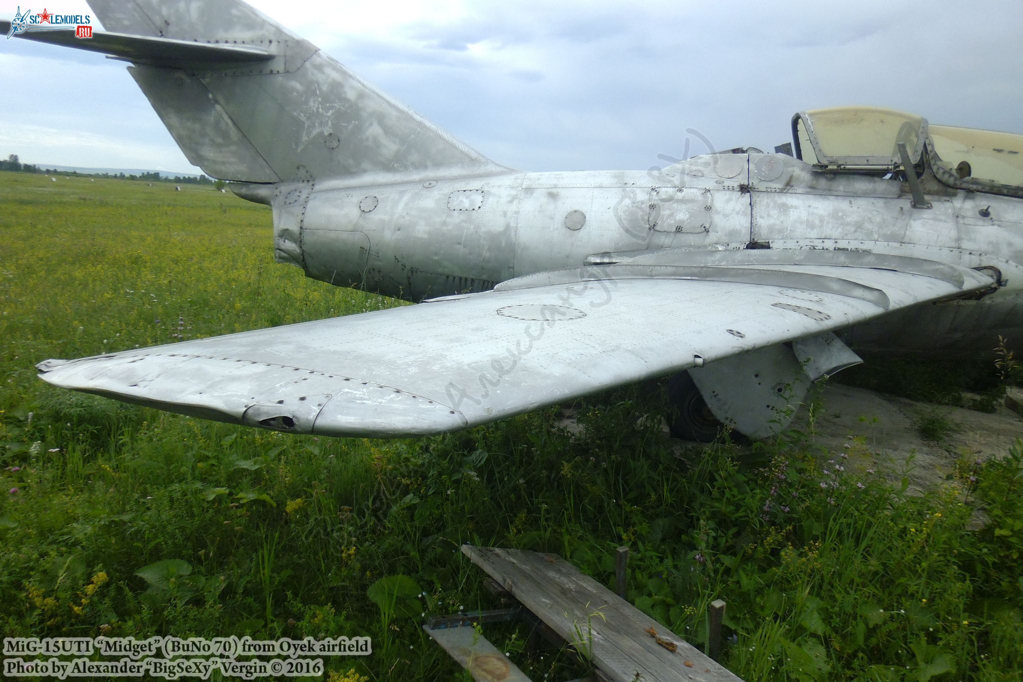 MiG-15UTI (BuNo 70)_Oyek_142