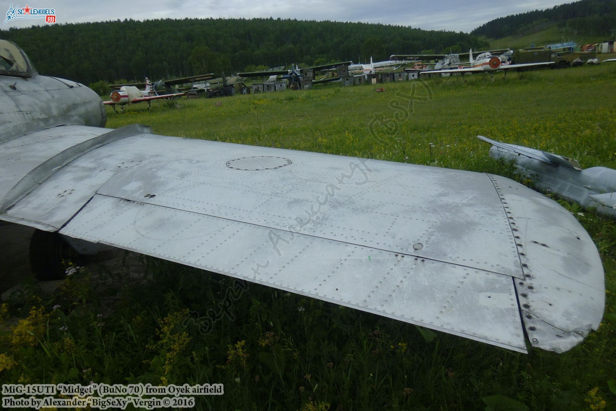 MiG-15UTI (BuNo 70)_Oyek_144