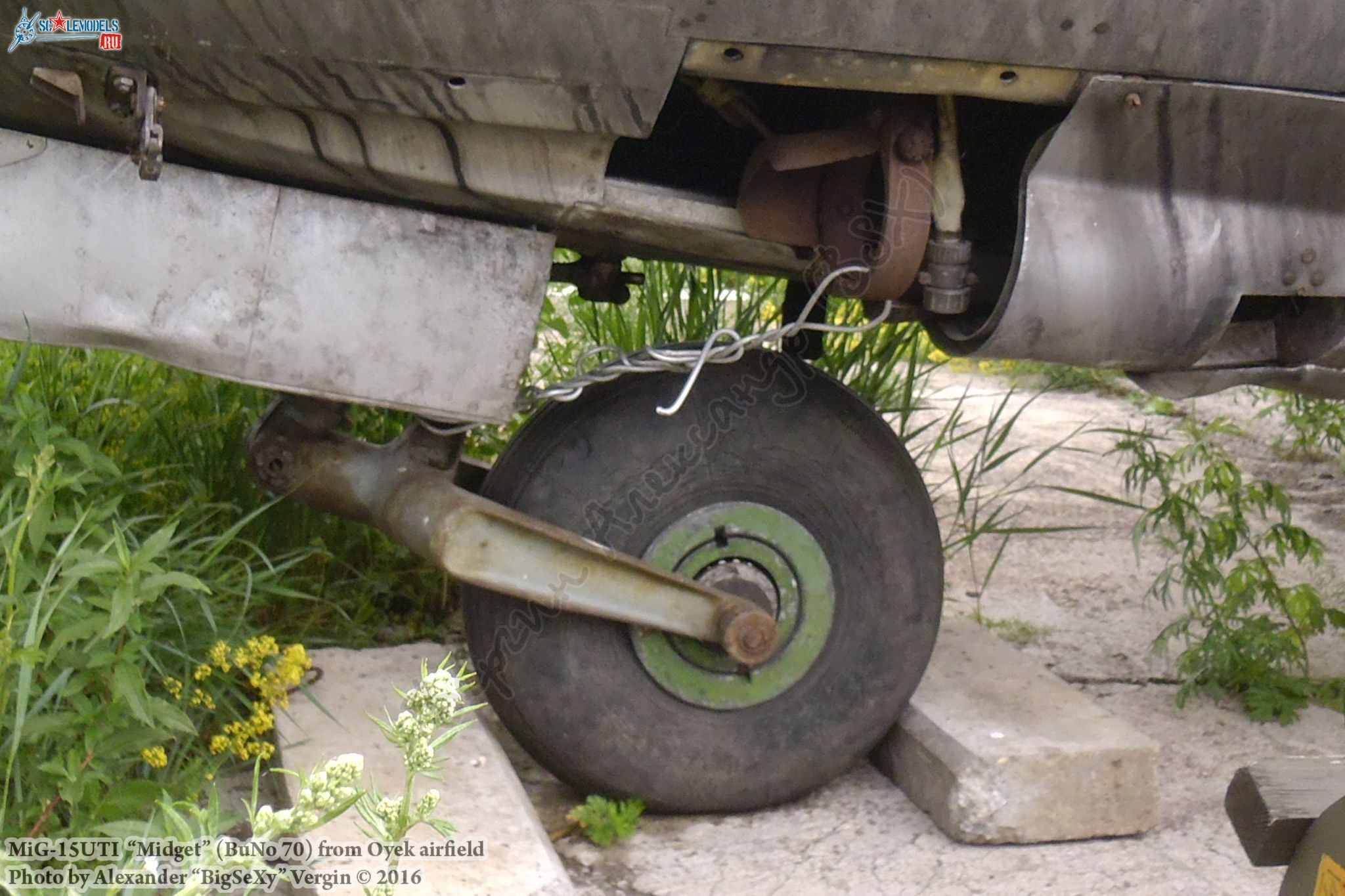 MiG-15UTI (BuNo 70)_Oyek_191