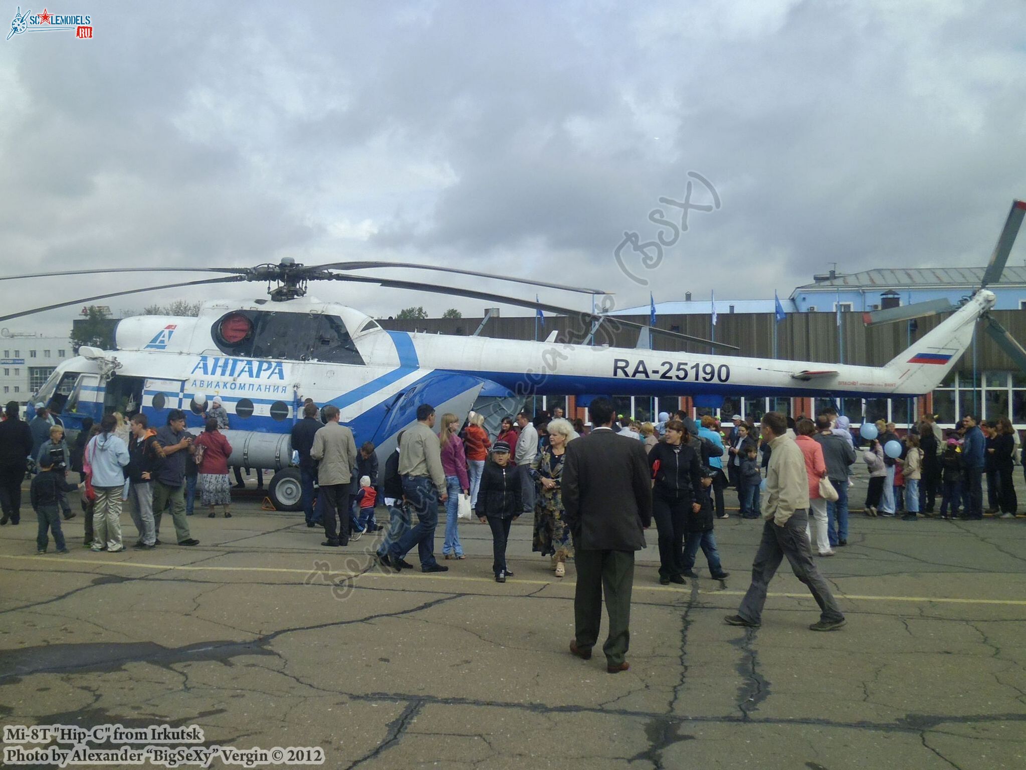 Mi-8T (RA-25190)_Irkutsk_015