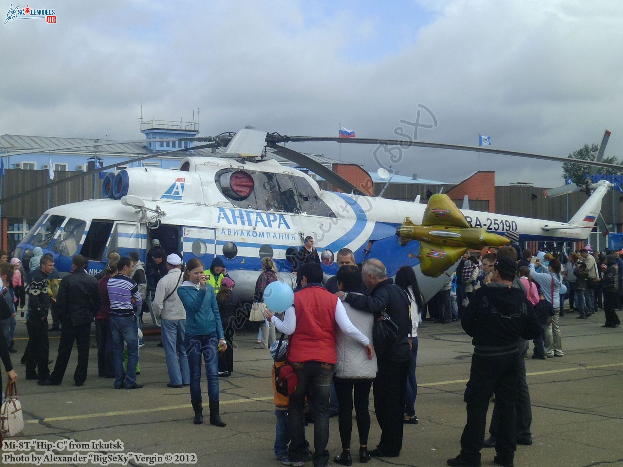 Mi-8T (RA-25190)_Irkutsk_018