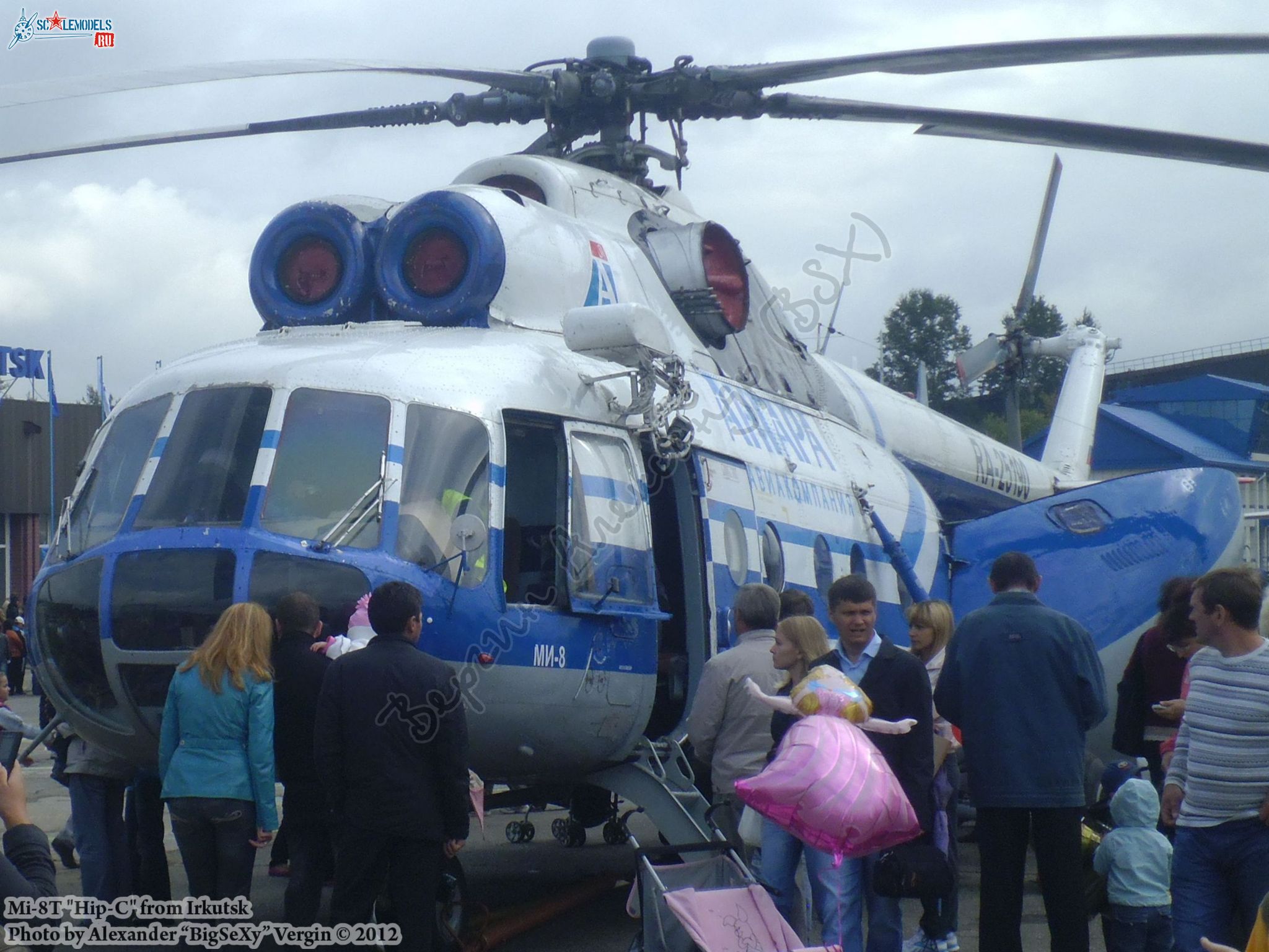 Mi-8T (RA-25190)_Irkutsk_002