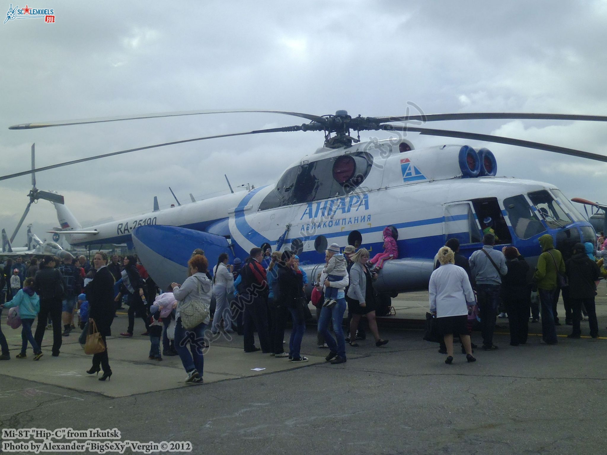 Mi-8T (RA-25190)_Irkutsk_005