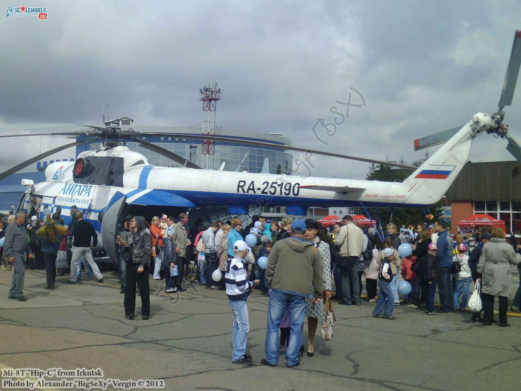 Mi-8T (RA-25190)_Irkutsk_013