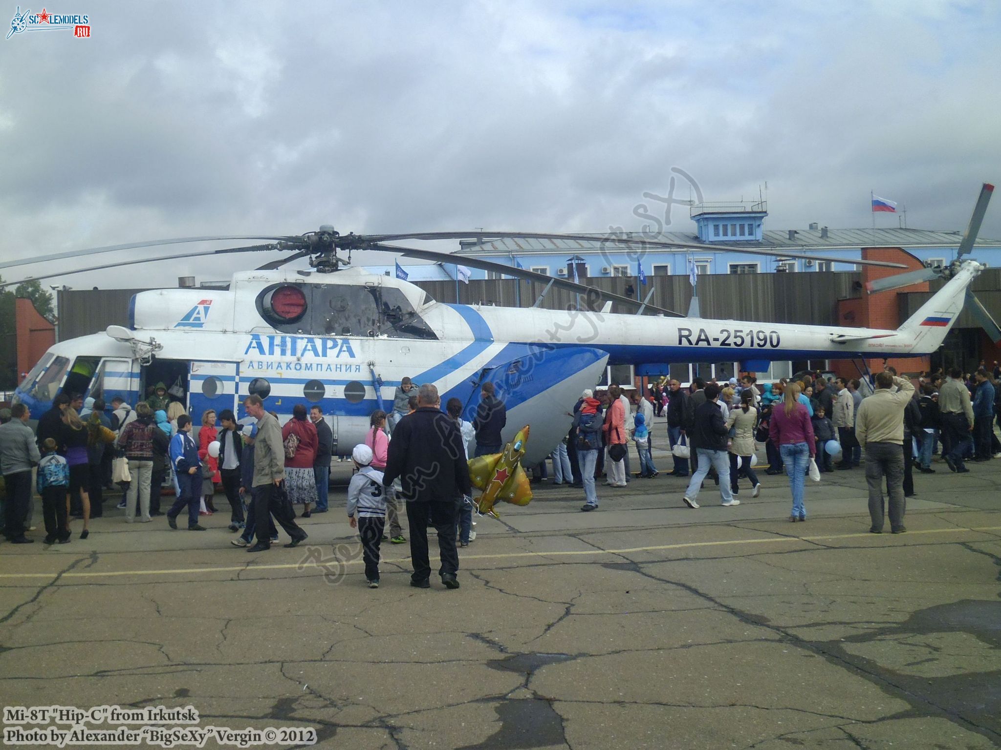 Mi-8T (RA-25190)_Irkutsk_016