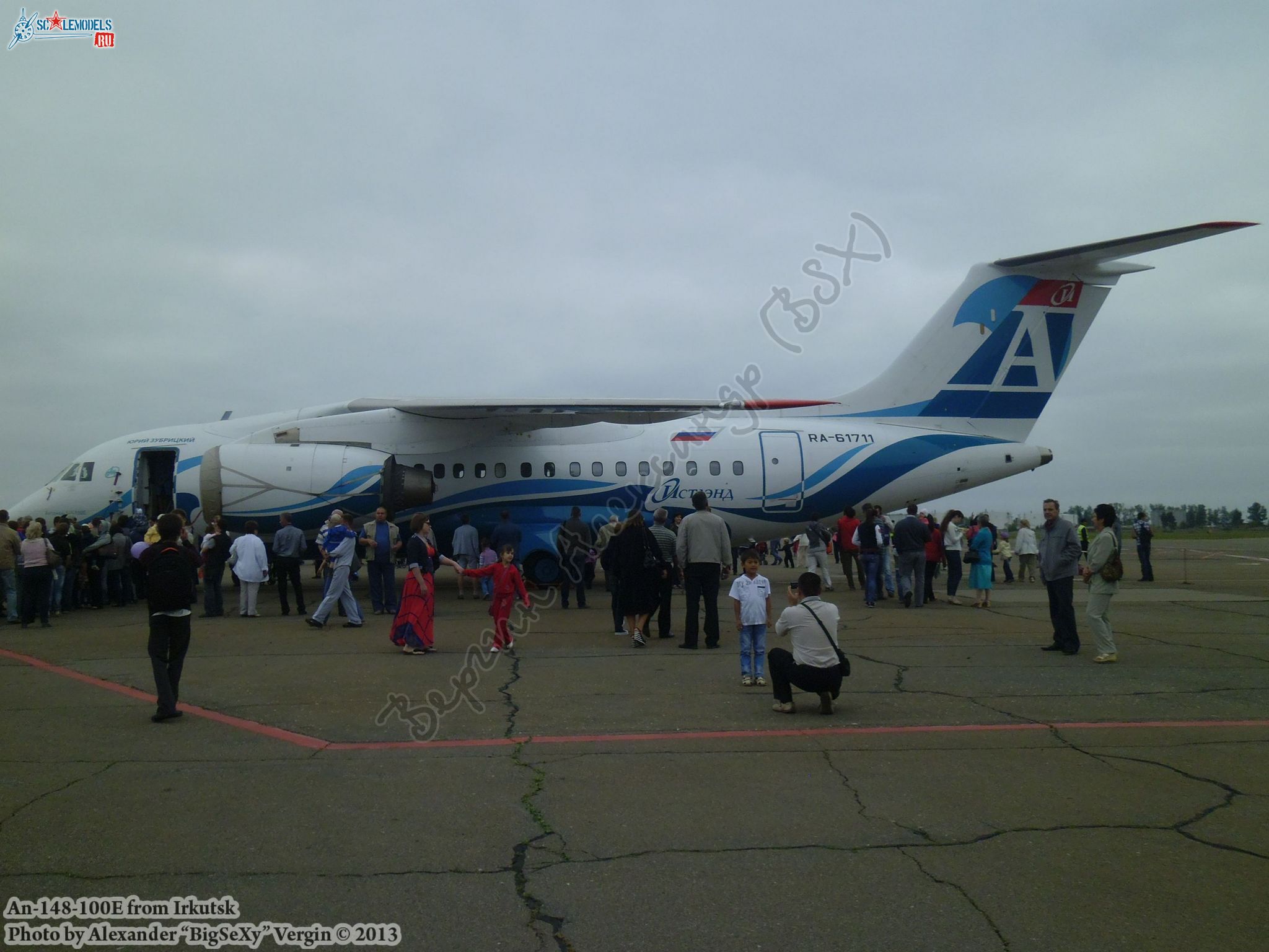An-148-100Е (RA-61711)_Irkutsk_004