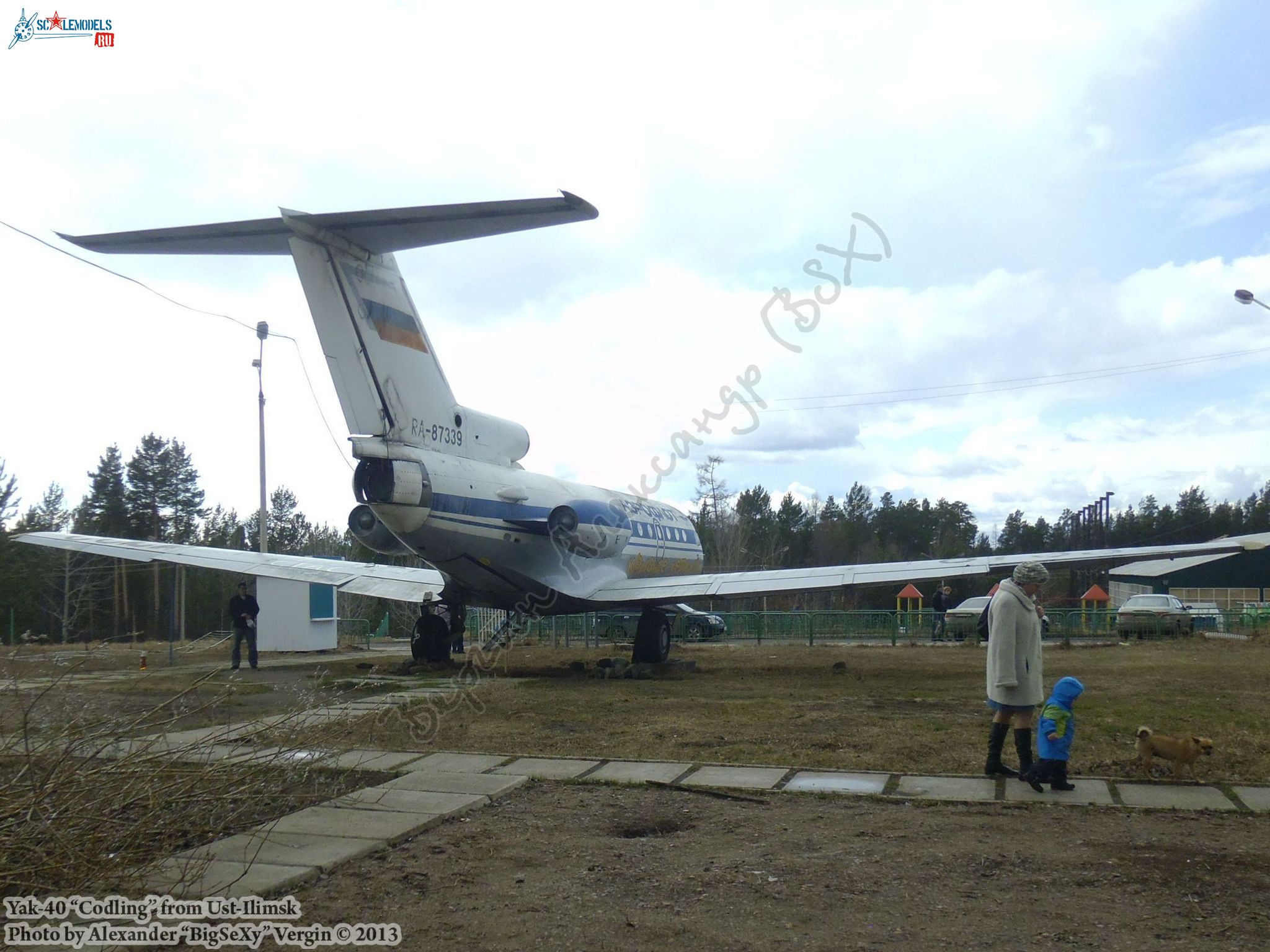 Yak-40 (RA-87339)_Ust-Ilimsk_015