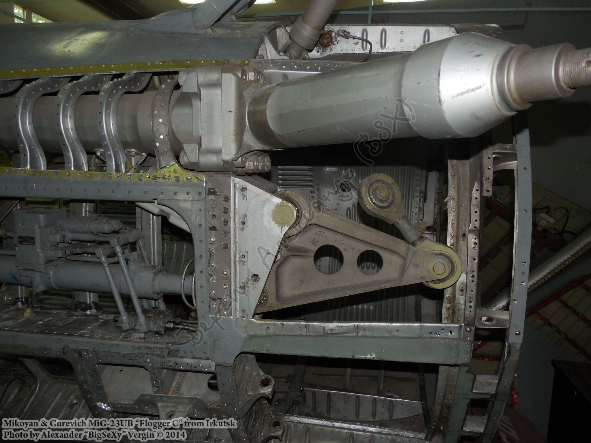 MiG-23UB_287