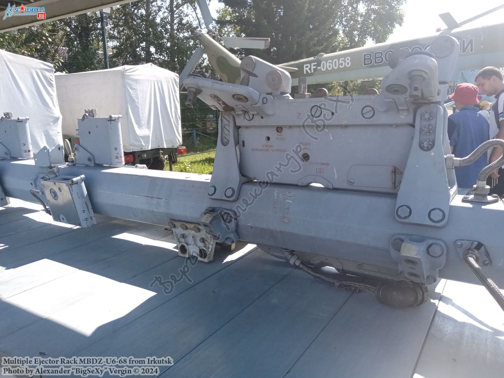 MBDZ-U6-68_008