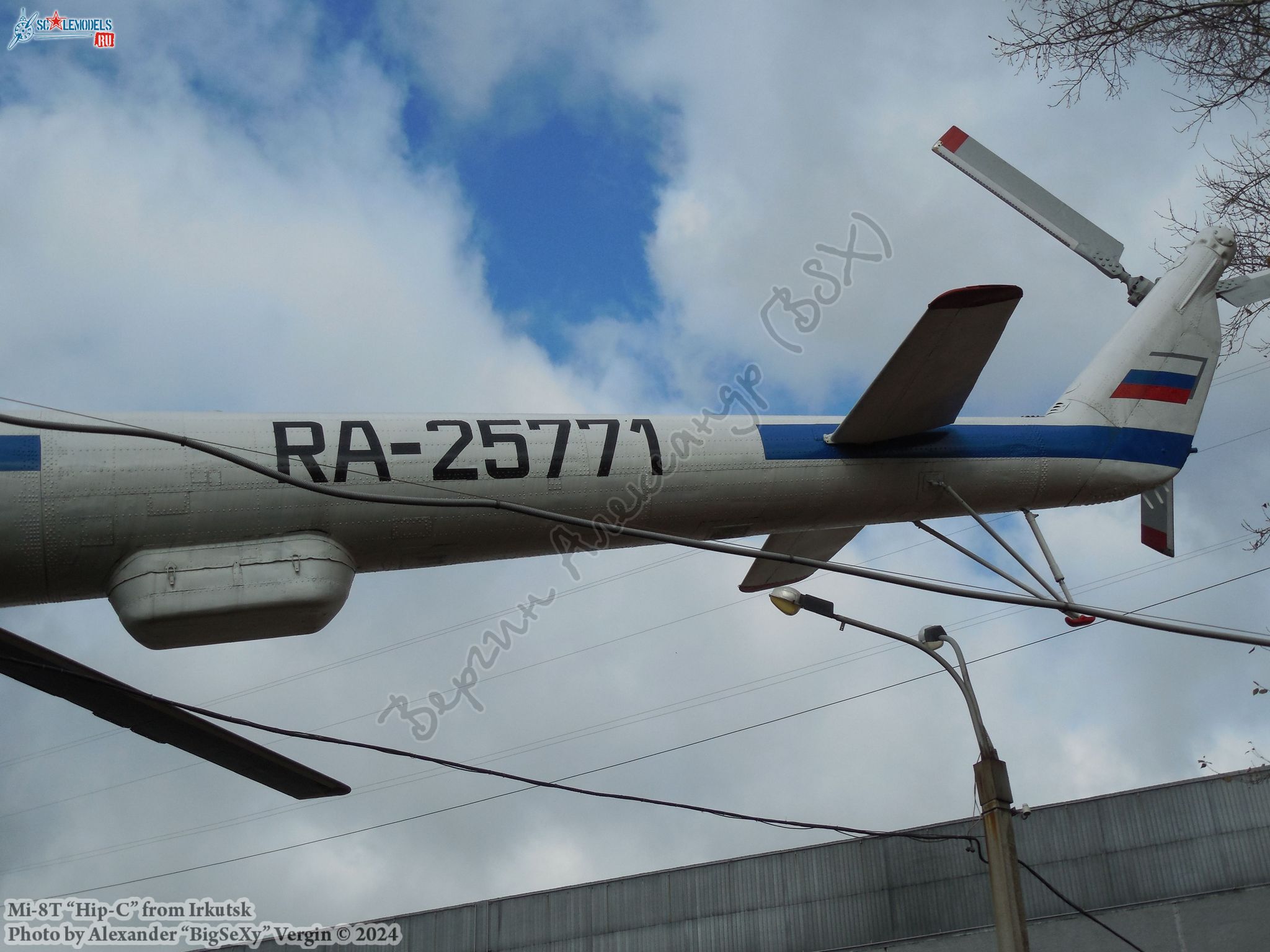 Mi-8T (RA-25771)_MGTU GA_035