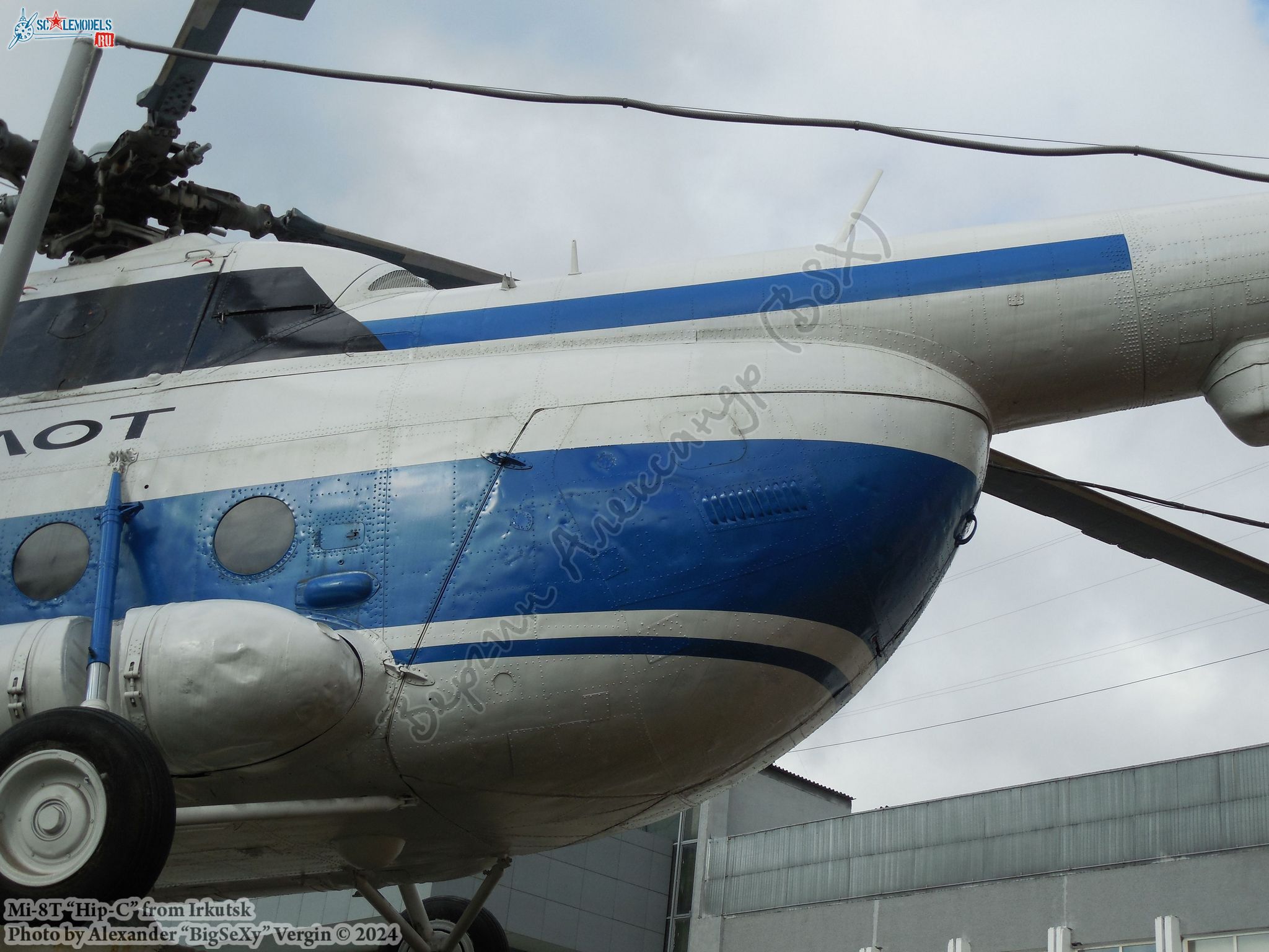 Mi-8T (RA-25771)_MGTU GA_039