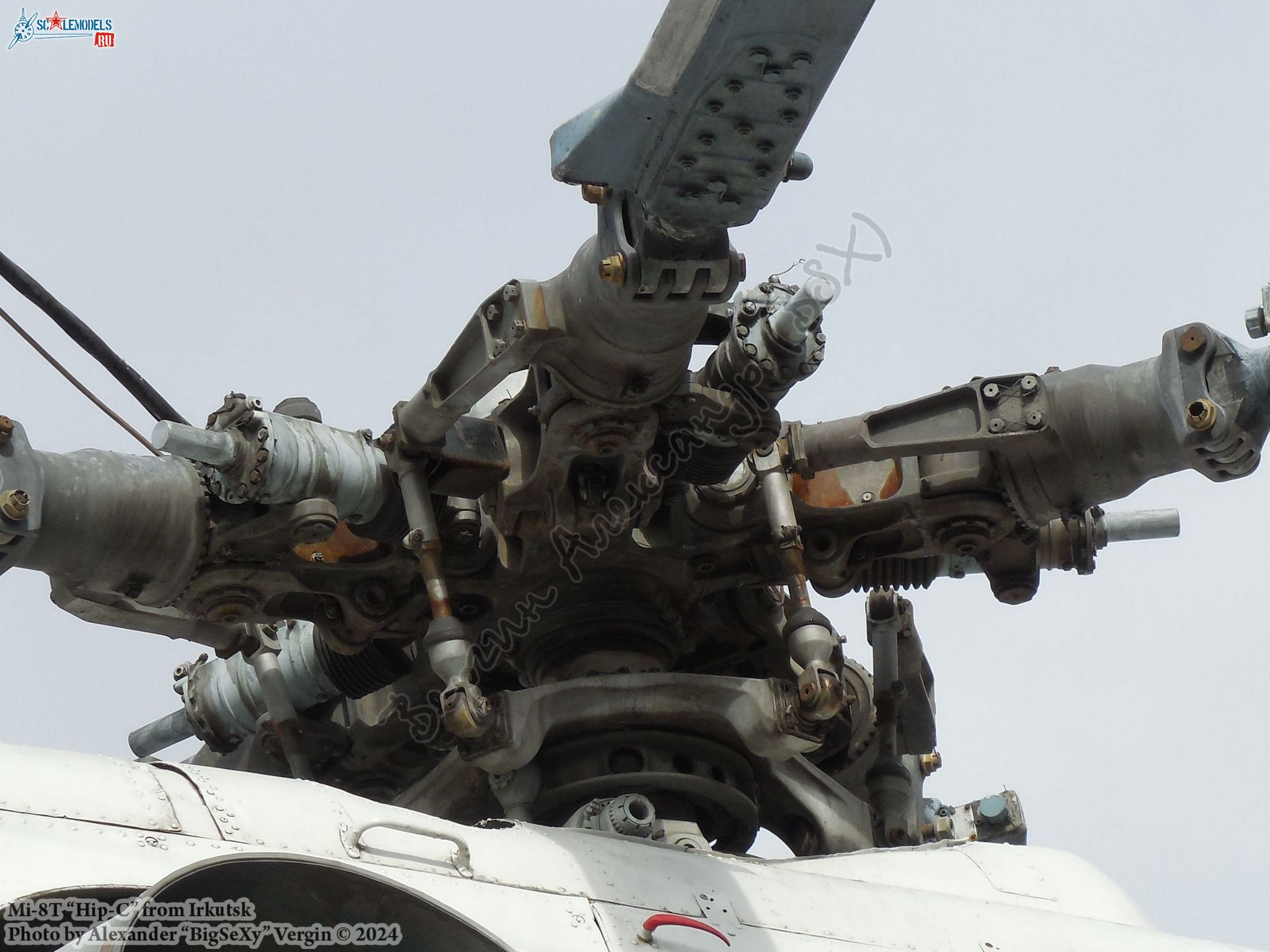 Mi-8T (RA-25771)_MGTU GA_055