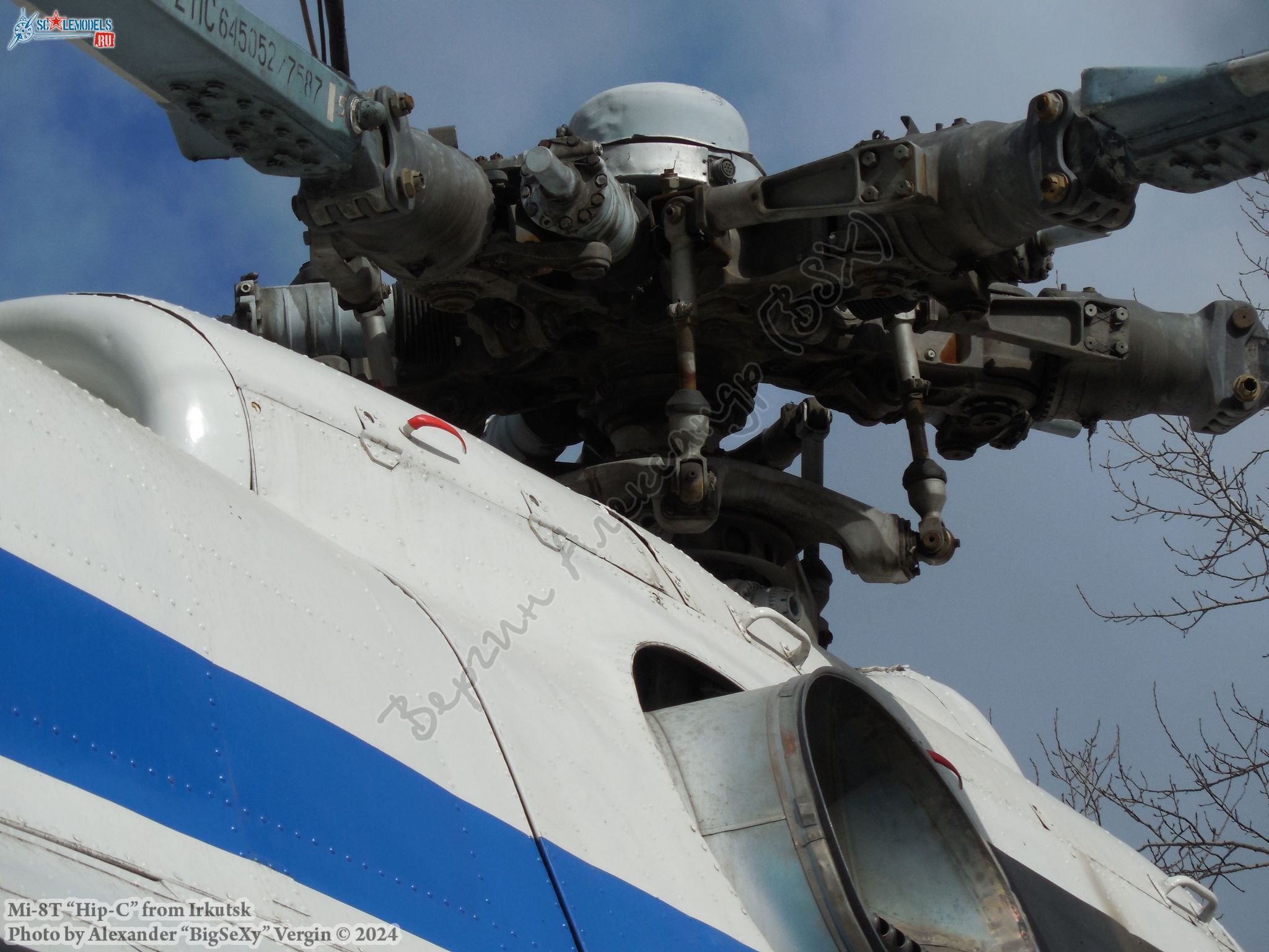 Mi-8T (RA-25771)_MGTU GA_073