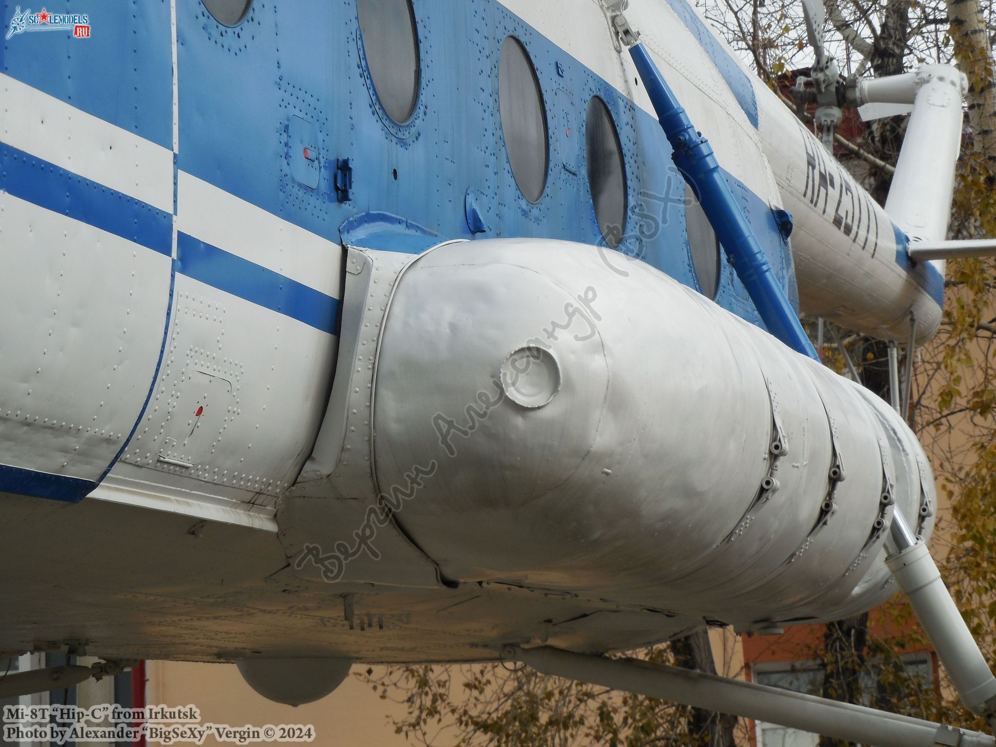 Mi-8T (RA-25771)_MGTU GA_078