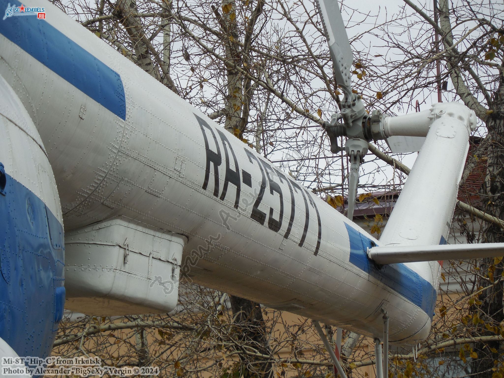 Mi-8T (RA-25771)_MGTU GA_079