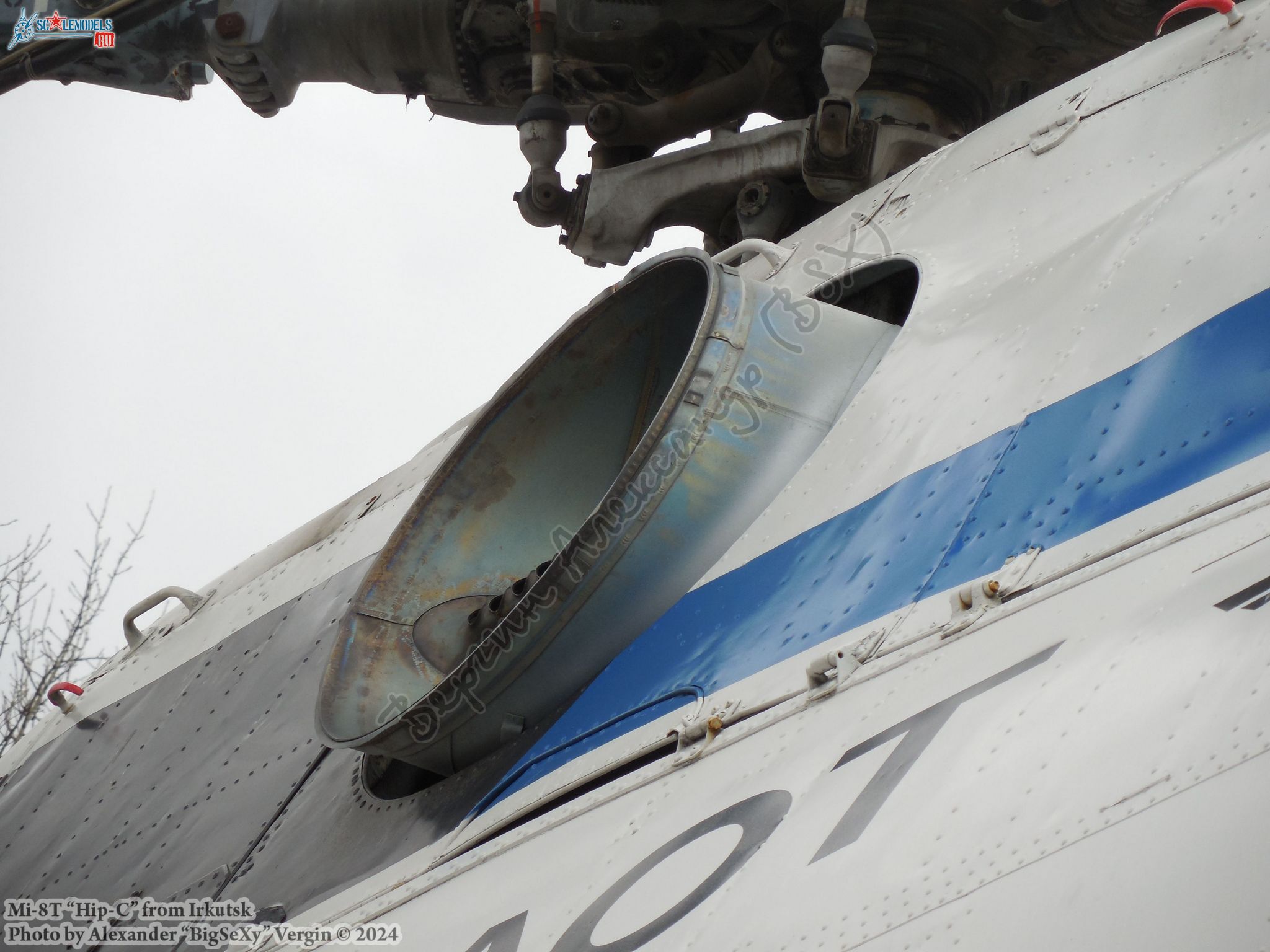 Mi-8T (RA-25771)_MGTU GA_107