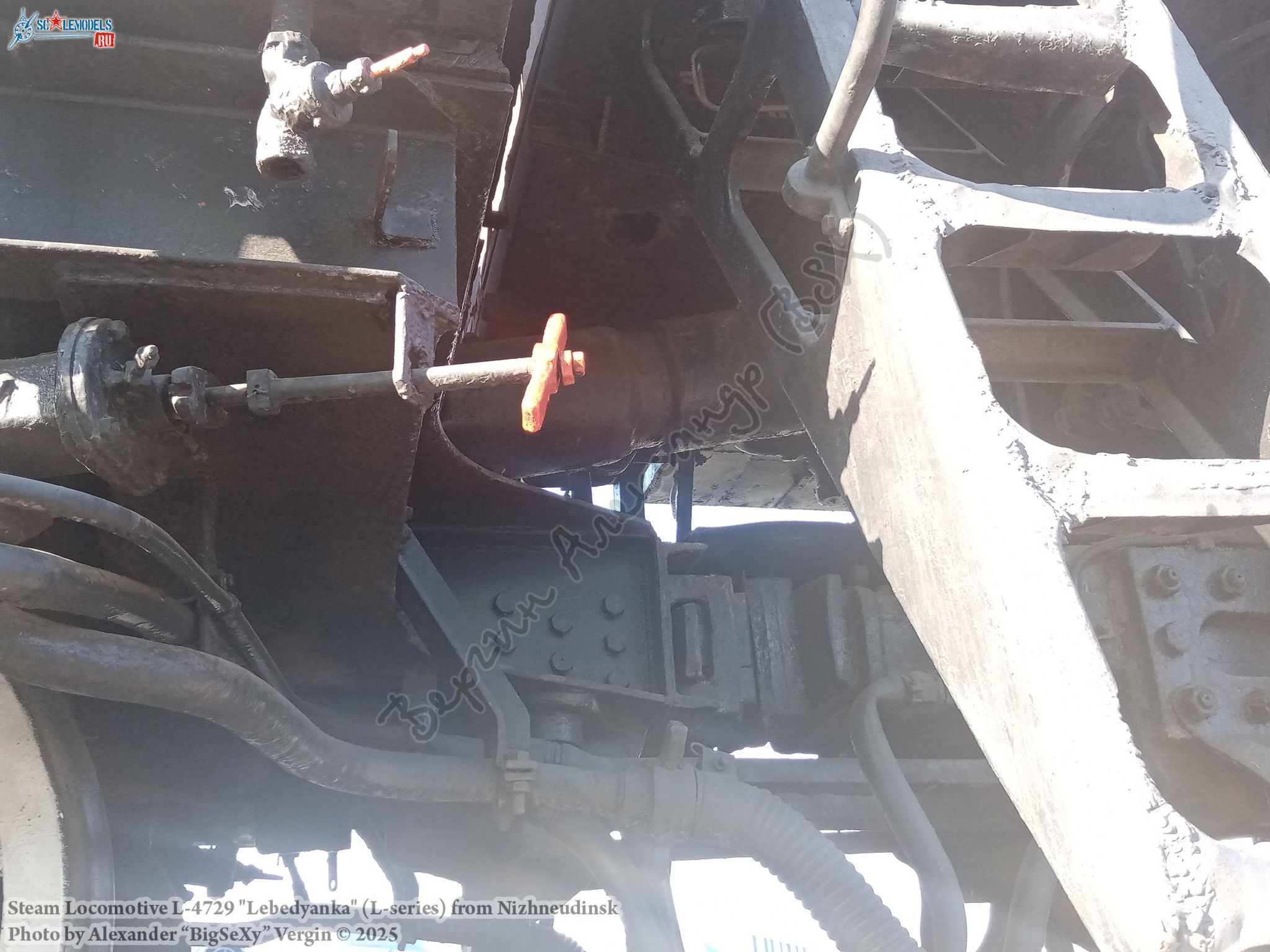 Parovoz L-4729_216