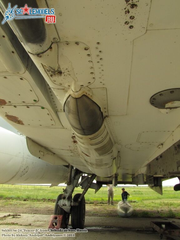 su-24_fencer-b_0026.jpg