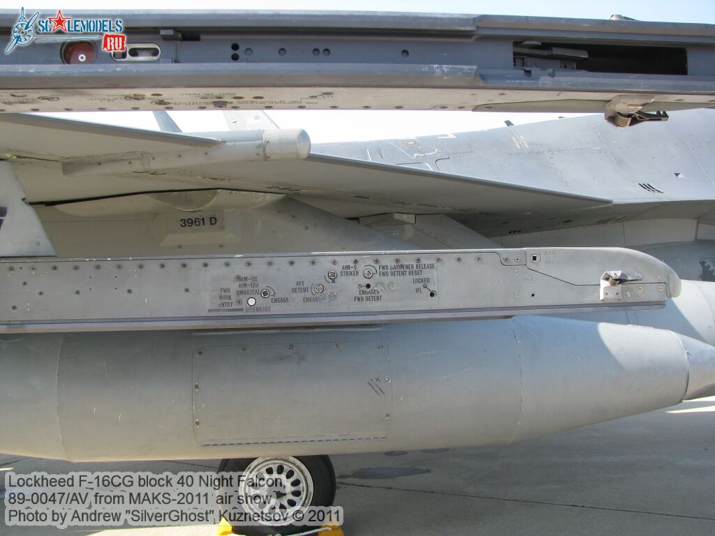 f-16cg_0070.jpg