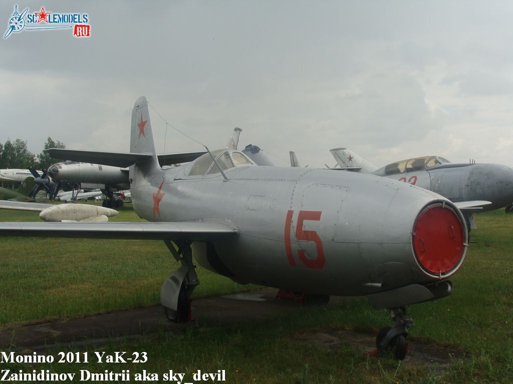 Yak-23_22.JPG