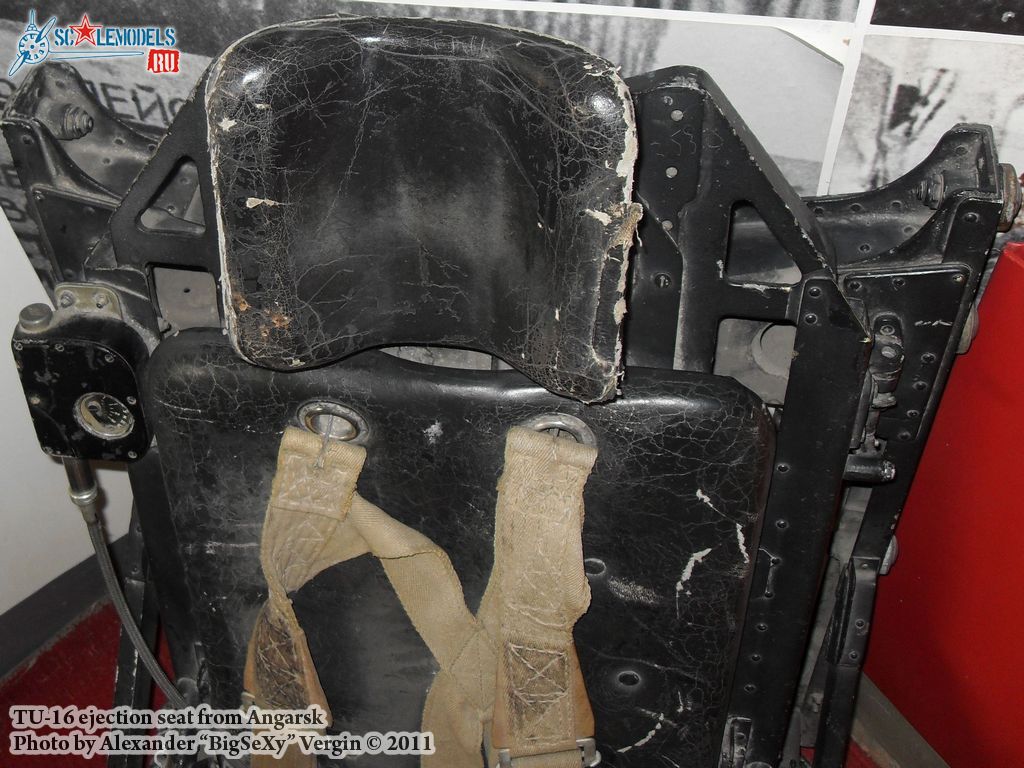 Tu-16_seat_13.JPG