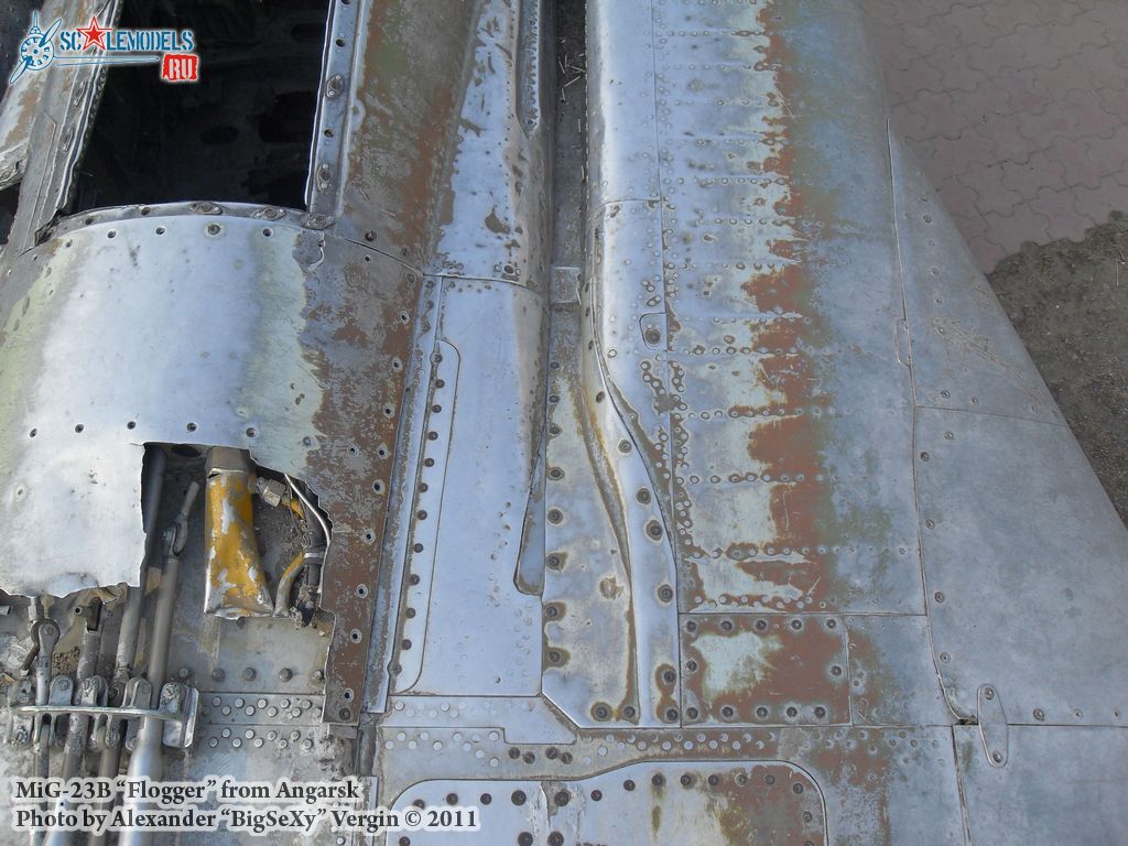 MiG-23B_527.JPG