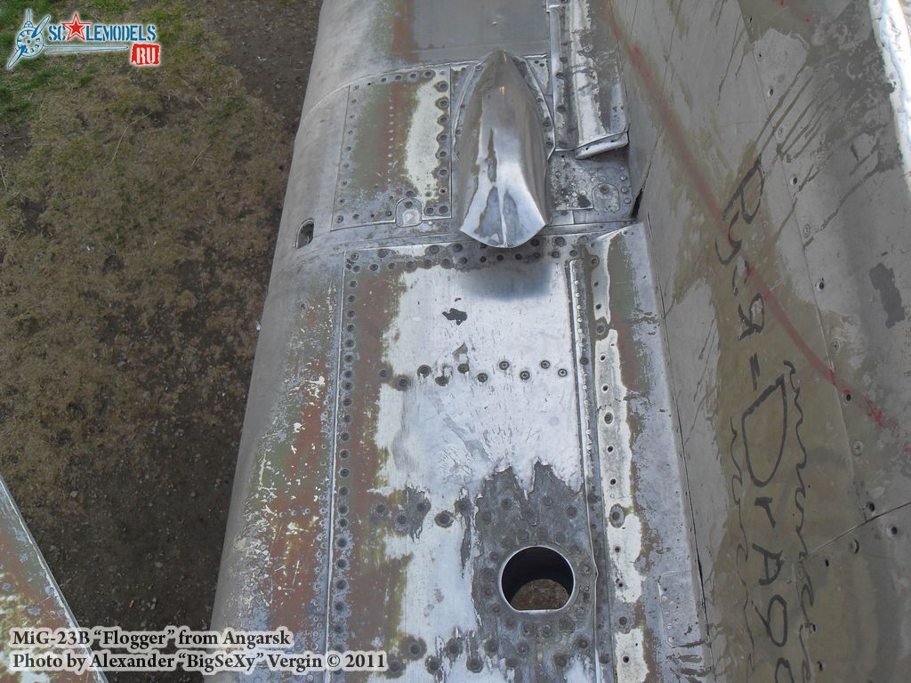 MiG-23B_537.JPG
