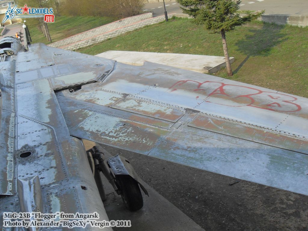 MiG-23B_551.JPG