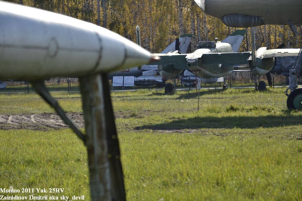 Yak-25RV_035.JPG