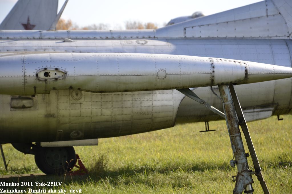 Yak-25RV_046.JPG