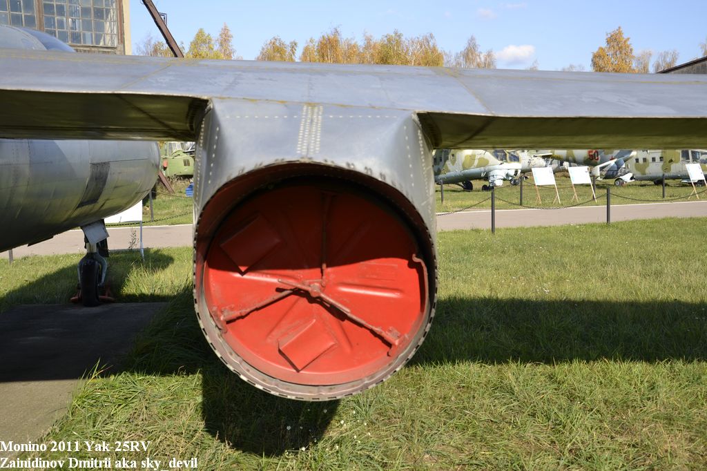 Yak-25RV_094.JPG