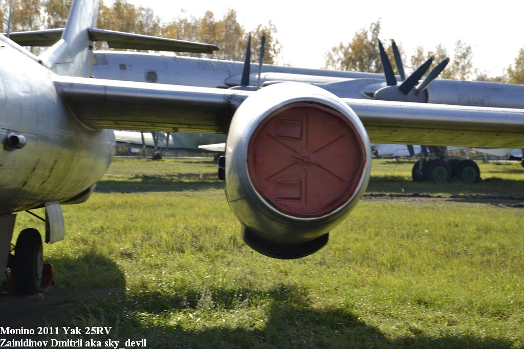 Yak-25RV_140.JPG