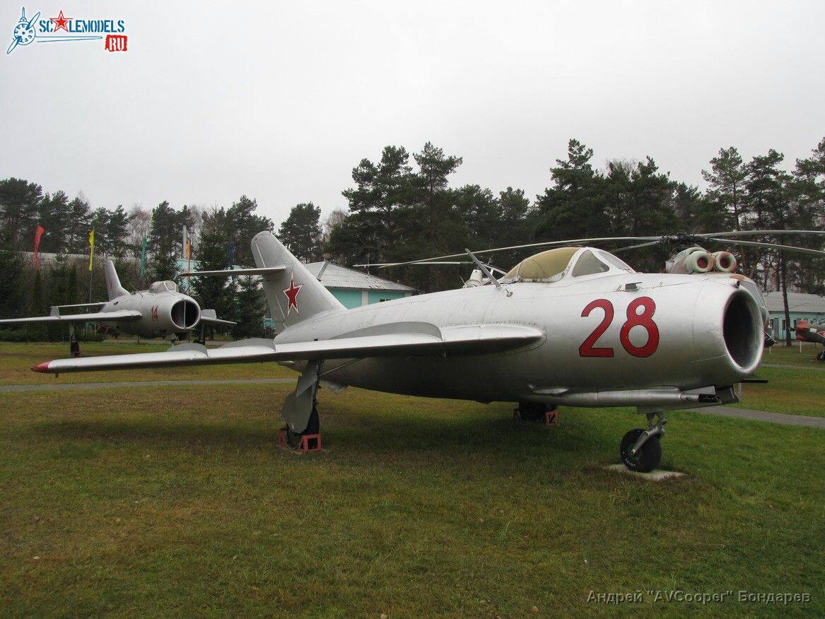 IMG_9269_MiG-17_Borovaya.JPG