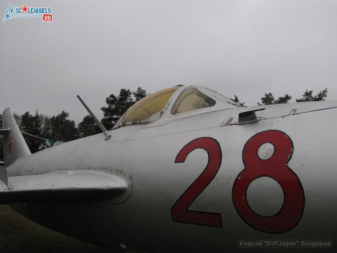 IMG_9292_MiG-17_Borovaya.JPG