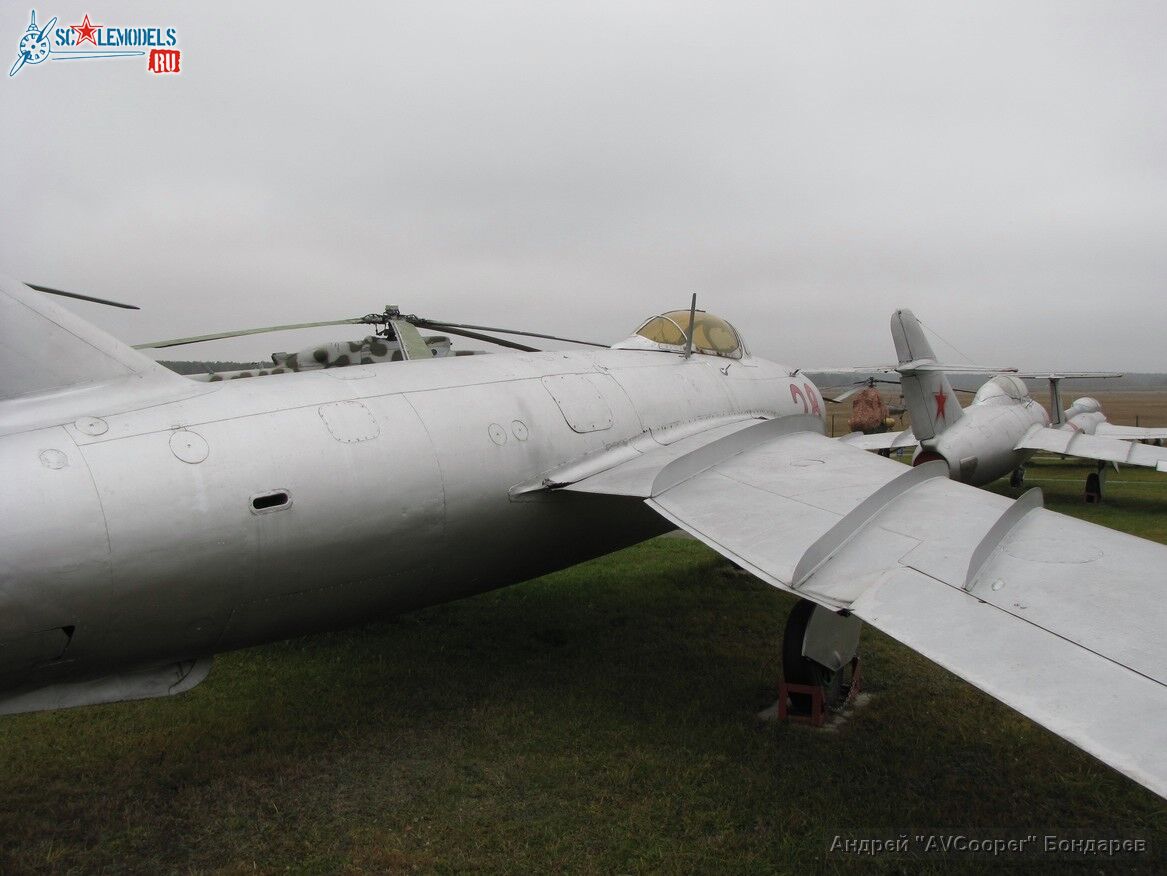 IMG_9337_MiG-17_Borovaya.JPG