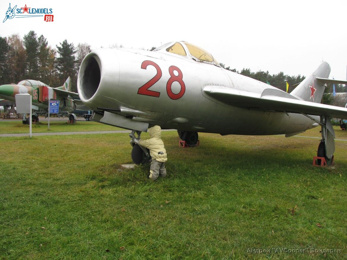 IMG_9394_MiG-17_Borovaya.JPG